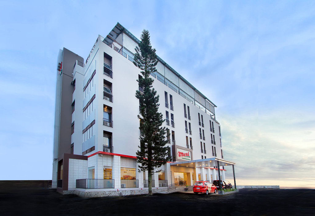 Meotel Purwokerto Exterior foto